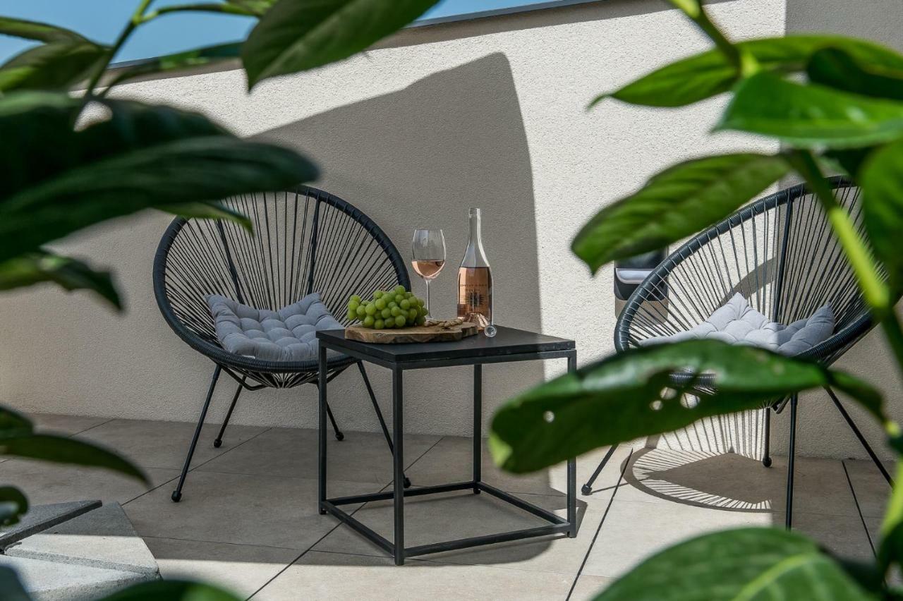 Sofia Boutique Hotel Domasa Dobra Екстериор снимка