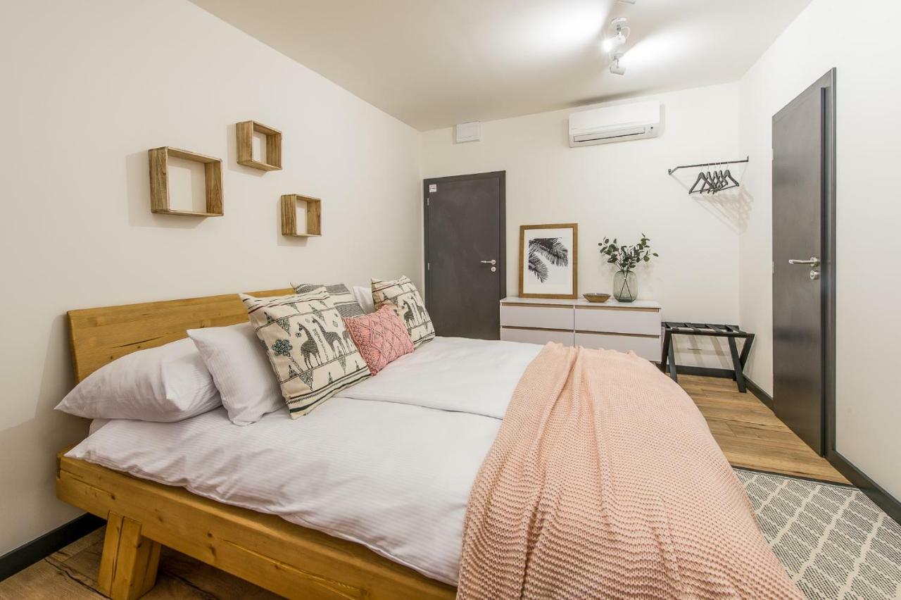 Sofia Boutique Hotel Domasa Dobra Екстериор снимка
